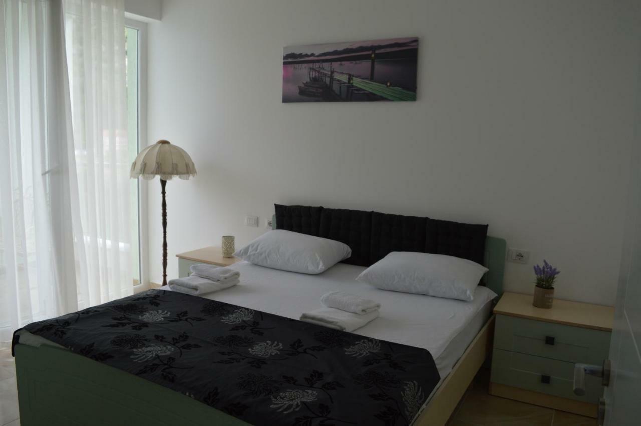 Blini Seaside Apartment Shengjin Bagian luar foto
